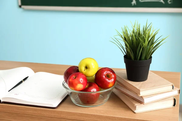 Bowl Apples Books Flowerpot Table Classroom — 스톡 사진