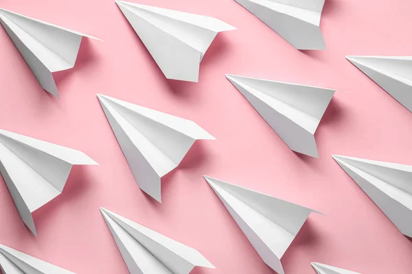Paper Planes Pink Background — Stockfoto