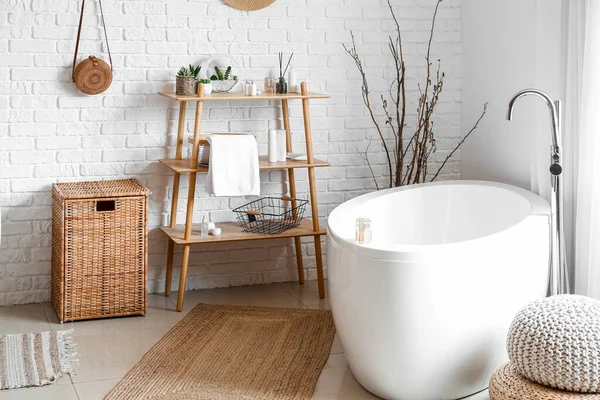 Interior Cozy Bathroom Shelving Unit Laundry Basket — Stock Fotó