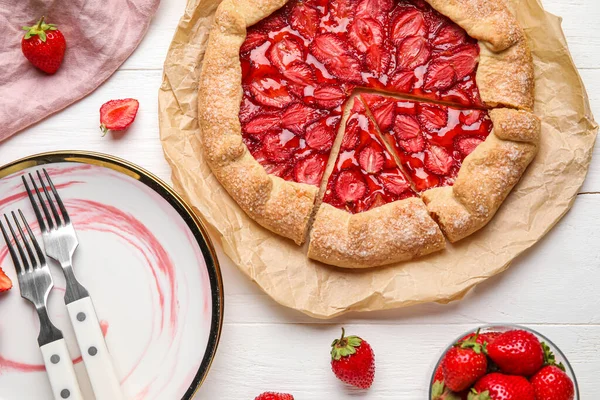 Sweet Strawberry Galette Plate Light Wooden Background Closeup — стоковое фото