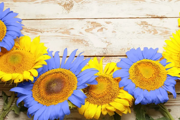 Beautiful Sunflowers Colors Ukrainian Flag Light Wooden Background — Stock Photo, Image