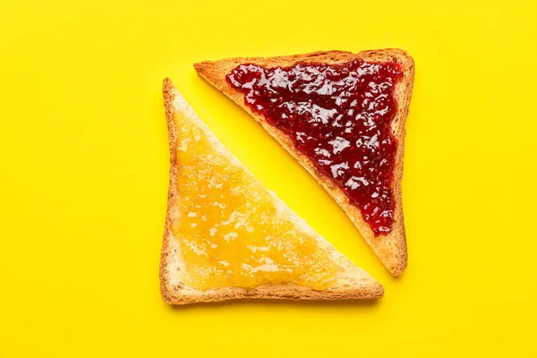 Toasts Sweet Jam Yellow Background — Zdjęcie stockowe
