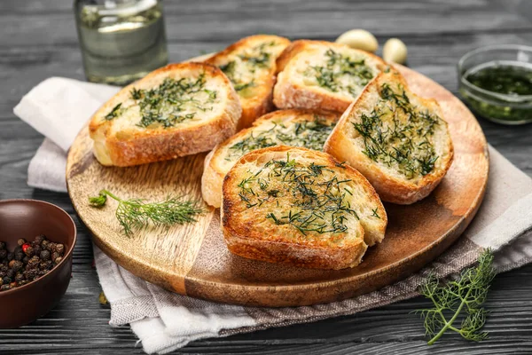 Plate Toasts Garlic Dill Dark Wooden Table Closeup — Stock Photo, Image