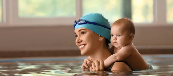 Female Coach Little Baby Swimming Pool — 图库照片