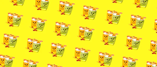 Creative Glasses Tasty Jelly Desserts Yellow Background — Zdjęcie stockowe