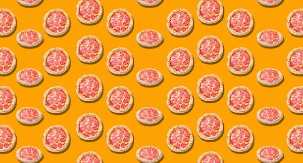 Many Tasty Pizzas Orange Background Pattern Design — Zdjęcie stockowe