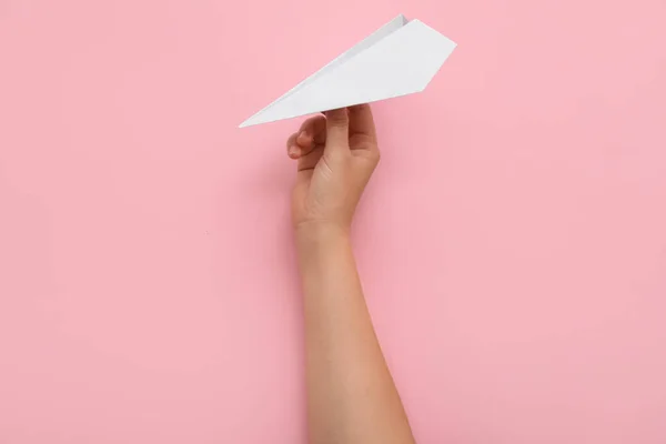 Woman White Paper Plane Pink Background — Stock Photo, Image