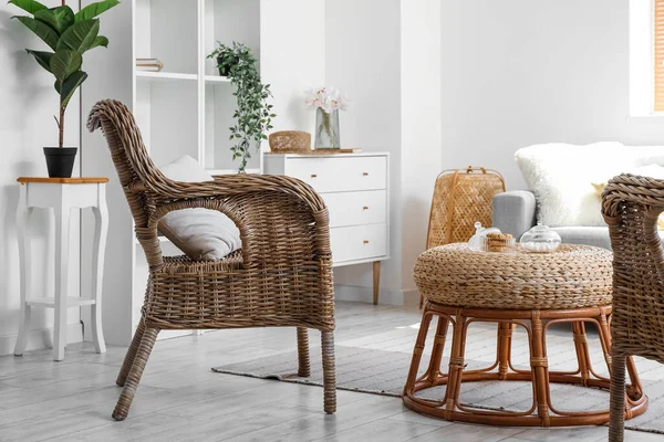 Interior Cozy Living Room Rattan Armchairs Table — Stok Foto