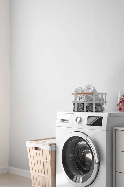 Washing Machine Basket Towels Capsules Light Wall Laundry Room — Fotografia de Stock