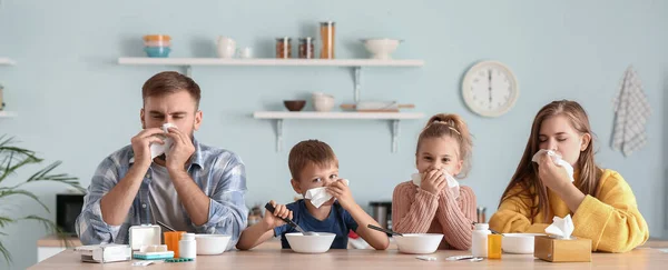 Family Ill Flu Eating Chicken Soup Kitchen — Stock Photo, Image
