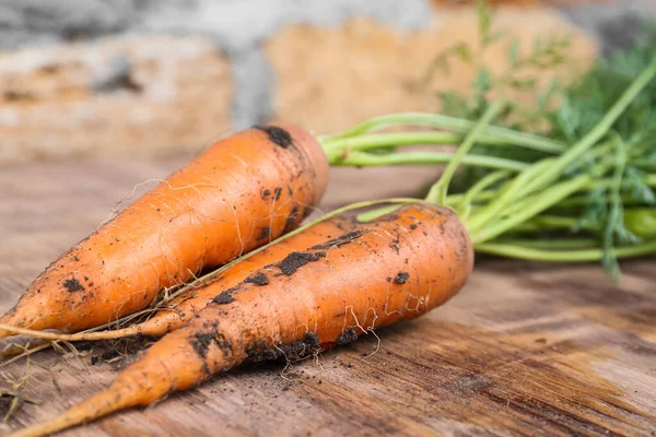 Fresh Juicy Carrots Wooden Table Closeup — ストック写真