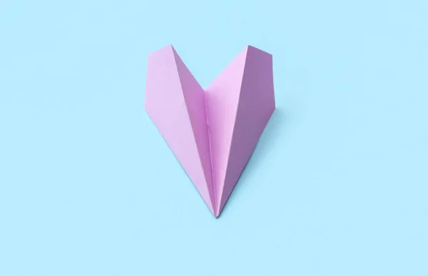 Lilac Paper Plane Blue Background — 图库照片