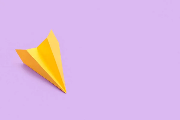 Yellow Paper Plane Lilac Background — Stock Photo, Image