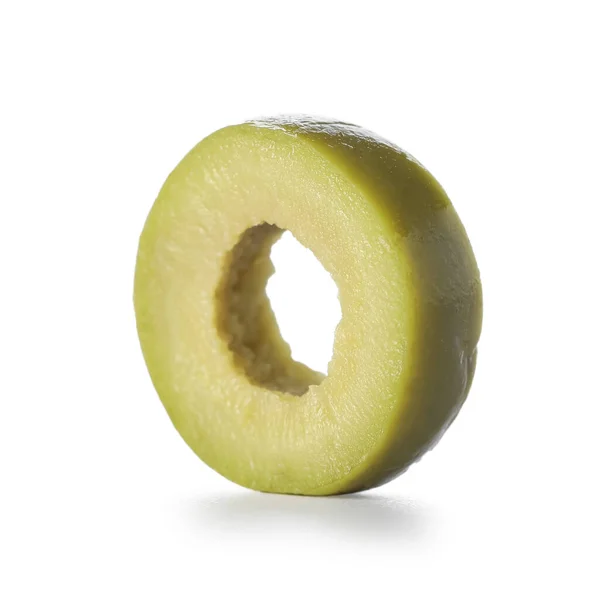 Кусочек Вкусной Зеленой Оливки Белом Фоне — стоковое фото