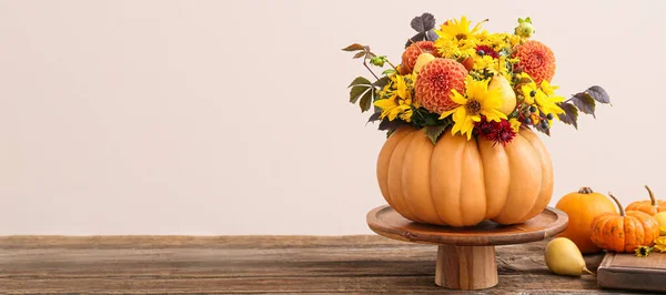 Beautiful Autumn Bouquet Pumpkin Table Light Background Banner Design — Stockfoto