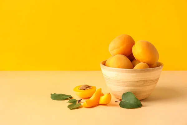 Bowl Delicious Ripe Apricots Color Background — Stock Photo, Image