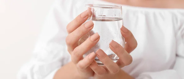 Woman Glass Fresh Water Closeup — Stock Photo, Image