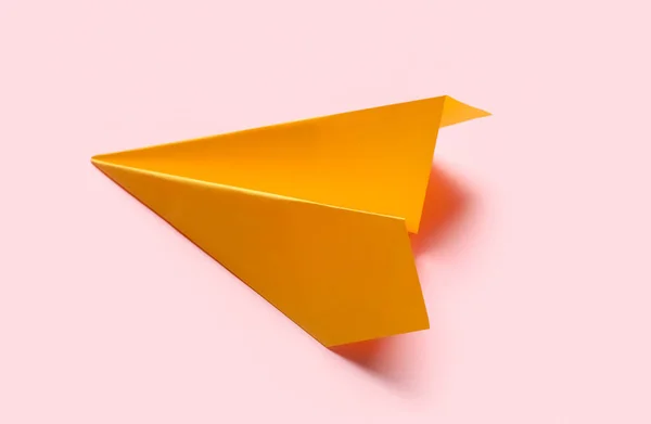 Yellow Paper Plane Pink Background — Foto de Stock