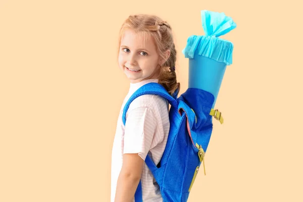 Cute Little Girl School Cone Backpack Beige Background — Stok fotoğraf