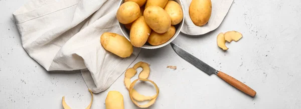 Bowl Fresh Potatoes Knife Light Background Top View — Stock Photo, Image