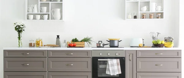 Stylish Interior Modern Kitchen Electric Stove Cookware — Foto de Stock