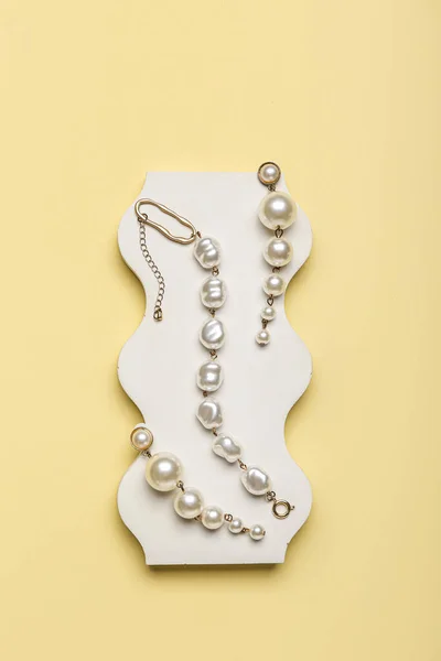 Showcase Pedestal Pearl Jewelry Color Background — Foto de Stock