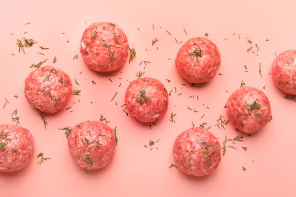 Raw Meat Balls Cut Dill Pink Background — Stock Photo, Image