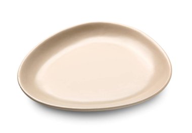 boş seramik plaka üzerinde beyaz izole