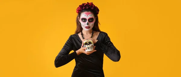 Young Woman Painted Face Skull Yellow Background Halloween Celebration — Stock Photo, Image