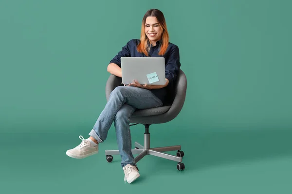 Transgender Programmer Laptop Sitting Chair Green Background — Fotografia de Stock