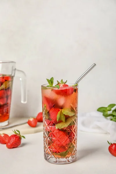 Glass Strawberry Lemonade Straw White Background — Stock Photo, Image