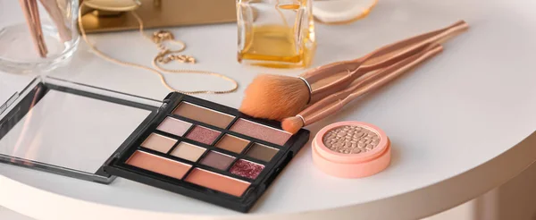 Makeup Brushes Cosmetics Perfume Table Room —  Fotos de Stock
