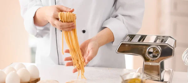 Chef Making Pasta Kitchen Closeup — Stock Photo, Image