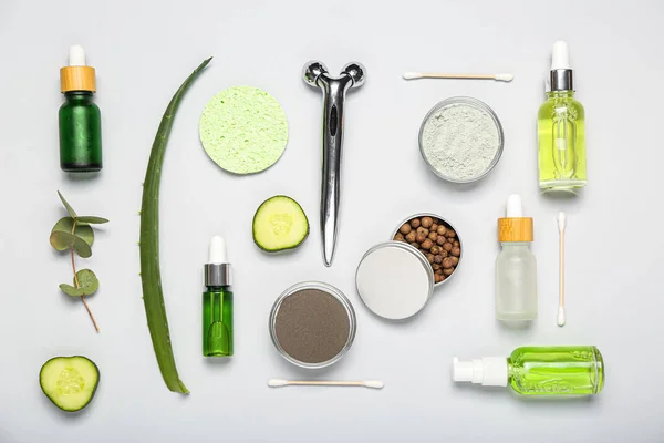 Facial Massage Tool Cosmetic Dropper Bottle Components Light Background — Fotografia de Stock