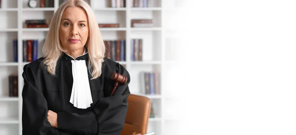 Mature Female Judge Gavel Courtroom Banner Design — Stock Photo, Image