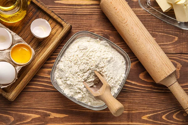 Glass Bowl Flour Rolling Pin Wooden Background — Stockfoto