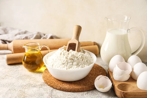 Bowl Flour Ingredients Baking Light Table — Stock Photo, Image