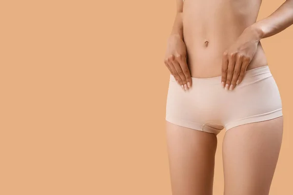 Slim Young Woman Underwear Beige Background — Stock Photo, Image