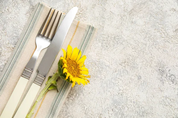 Napkin Cutlery Sunflower Light Background — Stock Photo, Image