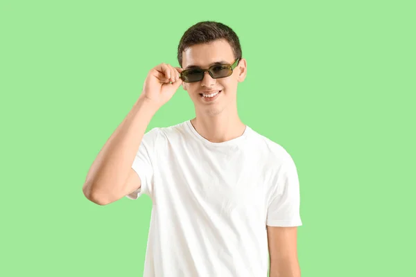 Teenage Boy Stylish Sunglasses Green Background — Stock Photo, Image