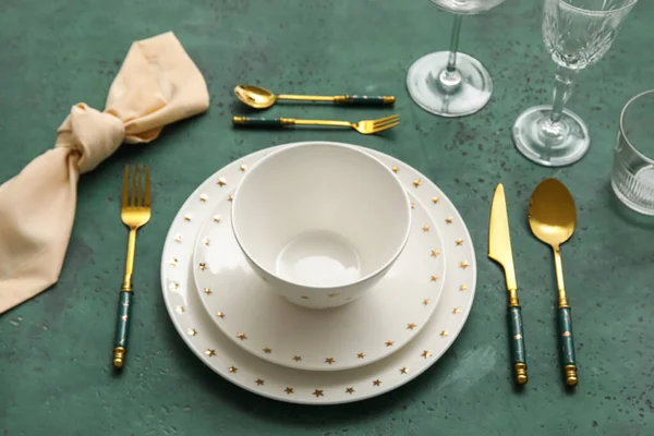 Elegant Dinnerware Green Table — Stockfoto