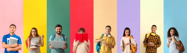 色の背景に異なる学生のグループ — ストック写真