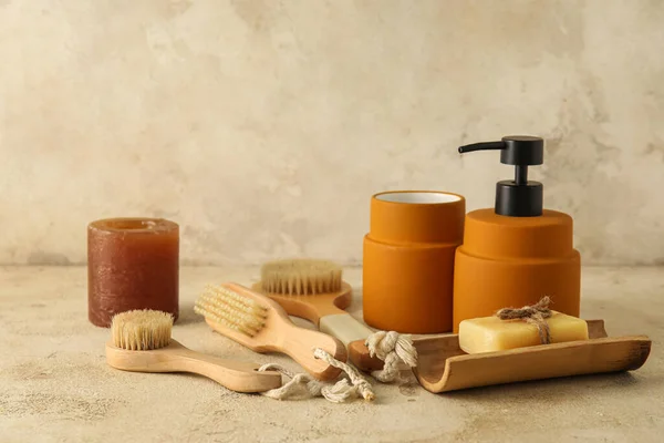 Set Bath Supplies Different Massage Brushes Light Background — Stock Photo, Image