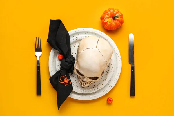 Mesa Halloween Con Scull Arañas Sobre Fondo Naranja — Foto de Stock