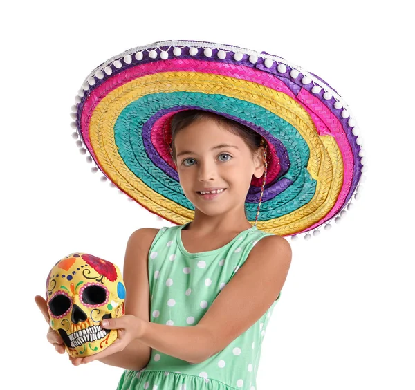 Menina Bonito Chapéu Sombrero Com Crânio Humano Pintado Fundo Branco — Fotografia de Stock