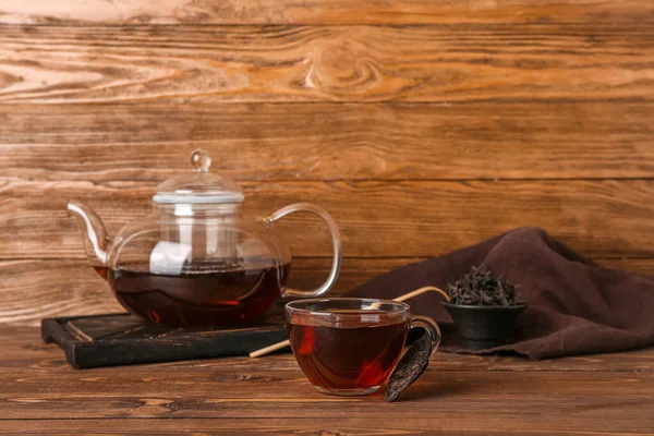 Стеклянная Чашка Чистого Чая Чайник Деревянном Фоне — стоковое фото