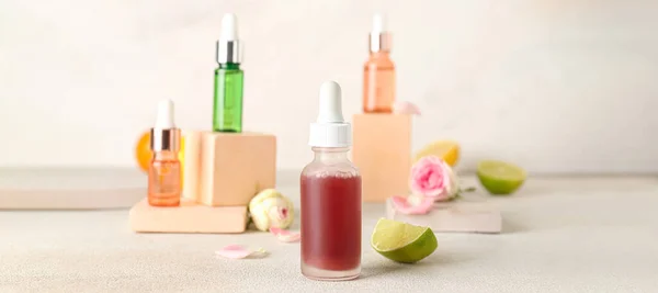 Bottles Citrus Essential Oil Light Table — Stock Photo, Image