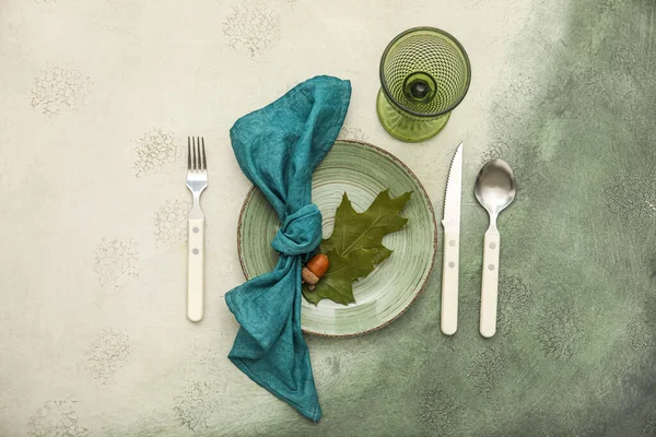 Herbst Tischdekoration Mit Eichel Und Blatt Auf Grunge Hintergrund — Stockfoto