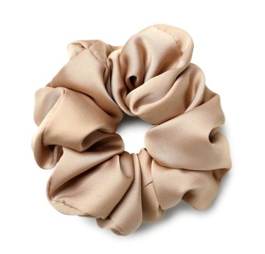 Beyaz arkaplanda şık bir toka izole edilmiş