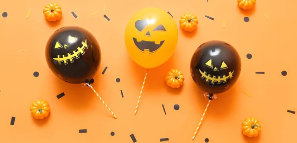 Halloween Balónky Dýně Konfety Oranžovém Pozadí — Stock fotografie